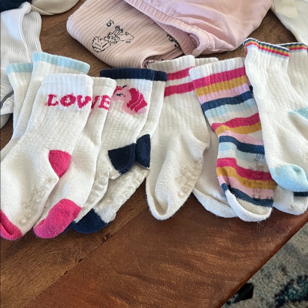 Carter’s set. - Picture 9 of 16